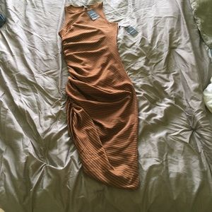 NWT Side Scrunched Sleeveless Midi Dress